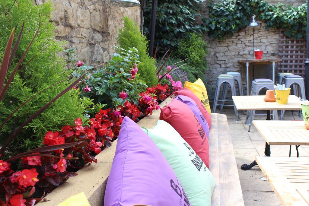 מלון The Woodstock Arms מראה חיצוני תמונה