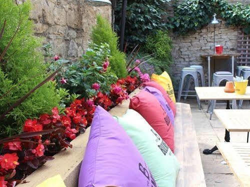 מלון The Woodstock Arms מראה חיצוני תמונה